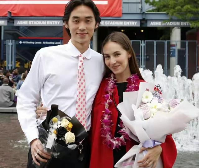 林依轮与长子林子濠(隐形富豪林子濠)(42)