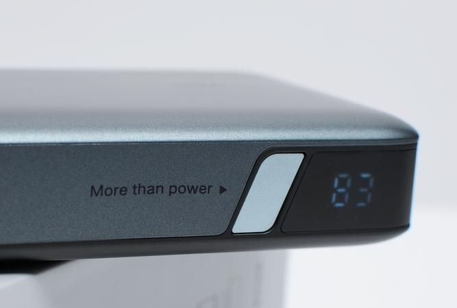 美发推子，电池，充电器，坐飞机是托运还是带上飞机