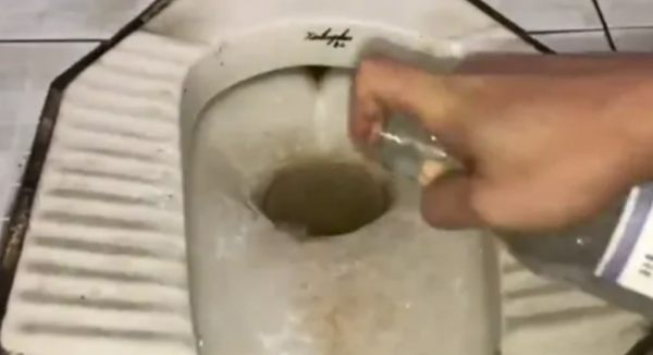 厕所管道壁垢怎么去除,厕所一下水道管里面的圬垢怎么去除麻烦详细说一下图3