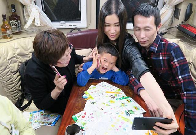 小马云一夜走红时隔四年近况凄惨(小马云被公司抛弃)(5)