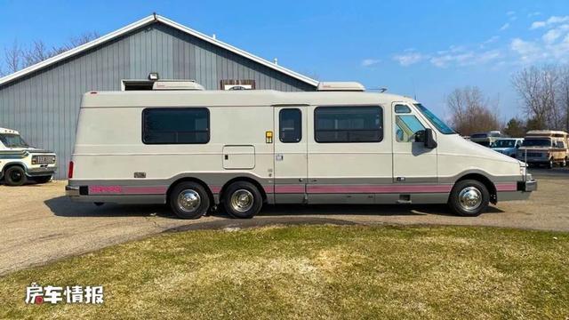 林肯加长车房车(20多万的林肯房车)(3)