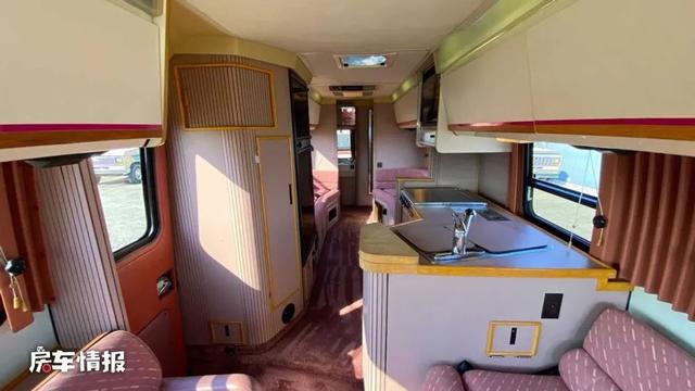 林肯加长车房车(20多万的林肯房车)(12)