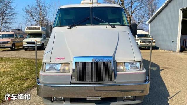 林肯加长车房车(20多万的林肯房车)(2)