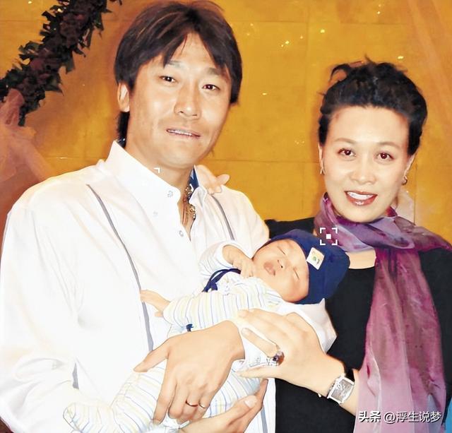 田震和那英的成绩比较（22年后再看那英田震各自的境遇）(45)