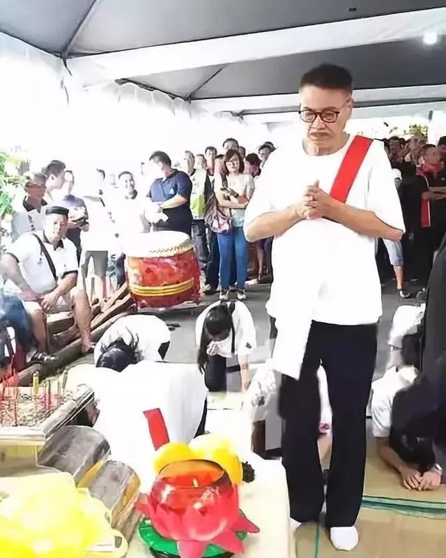 吴孟达吴韦伦，吴孟达独子吴韦仑(39)