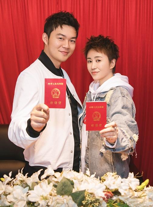 马丽公开恋情了吗（37岁马丽官宣怀孕）(6)