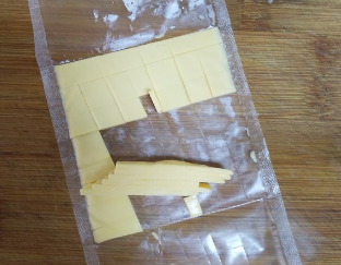 芝士片用锅怎么加热,芝士只能用微波炉加热吗图5