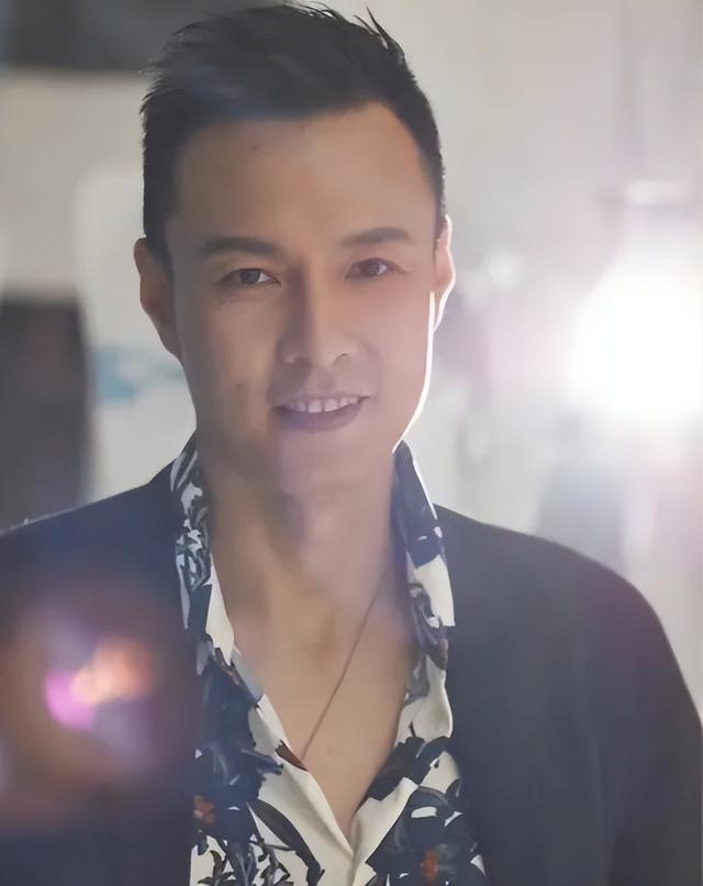 演员朱铁的简历（曾是中戏95级最穷的学生）(23)