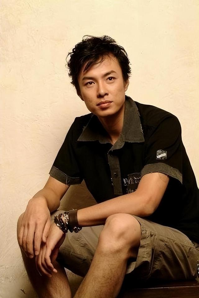 演员朱铁的简历（曾是中戏95级最穷的学生）(3)