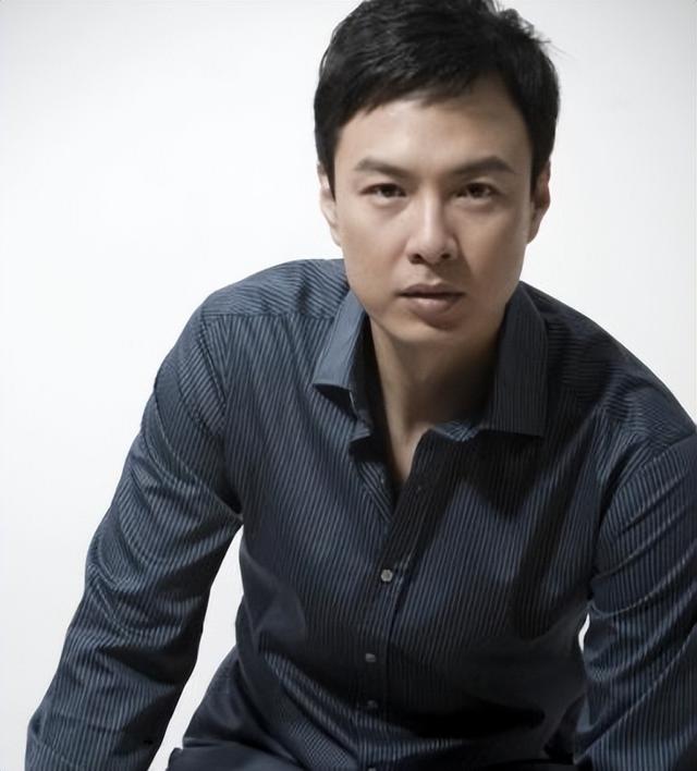 演员朱铁的简历（曾是中戏95级最穷的学生）(2)