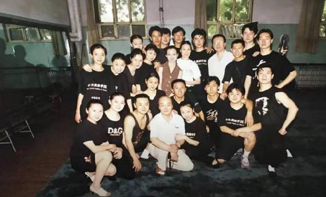 演员朱铁的简历（曾是中戏95级最穷的学生）(6)