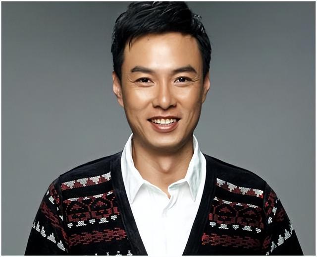 演员朱铁的简历（曾是中戏95级最穷的学生）(1)