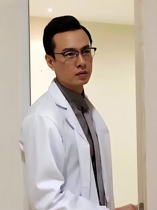 演员朱铁的简历（曾是中戏95级最穷的学生）(31)