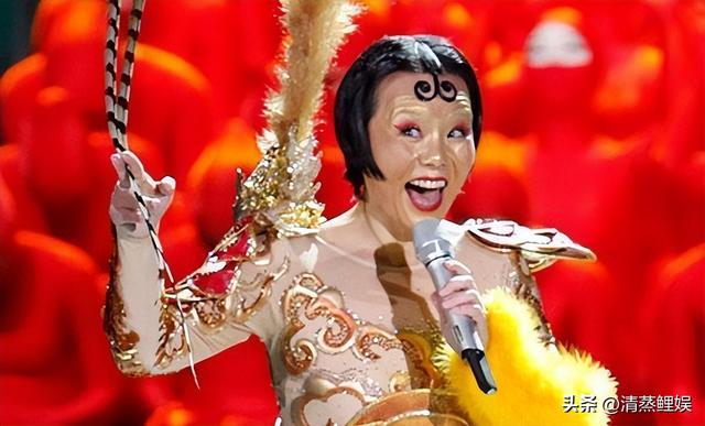 龚琳娜吐槽王菲完整版（神曲女王龚琳娜）(10)