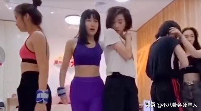 最敢穿的4位女星(黑红心机被嘲)(42)