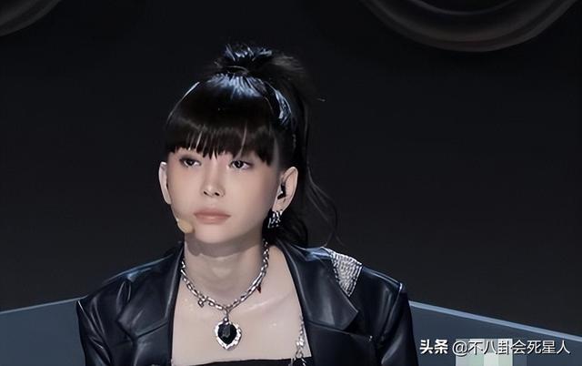 最敢穿的4位女星(黑红心机被嘲)(12)