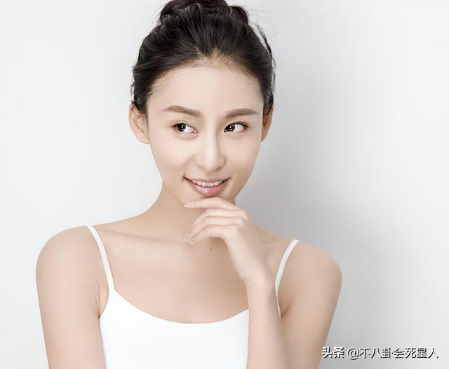 最敢穿的4位女星(黑红心机被嘲)(31)