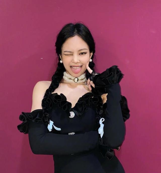 六种常见的女生减龄发型(女生巨显老的3款发型)(40)