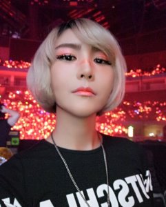 ​路默依微博个人资料遭扒 天籁之战路默依哪里人家庭背景介绍