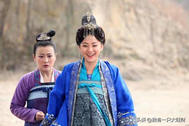 倾世皇妃马湘云摔下台阶失忆（倾世皇妃不爱你的人便感动不了）(9)