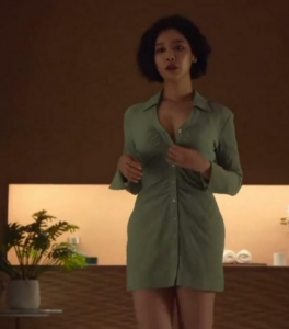 ​崔惠廷脱衬衣是哪一集？黑暗荣耀第二季第五集30分25秒视频截图