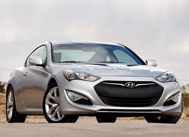 现代最新版跑车(十几万能买到的现代后驱跑车)(1)