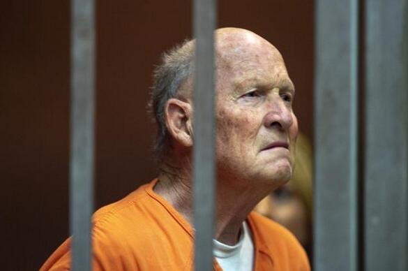 美国金州杀手伏罪:约瑟夫詹姆斯迪安杰罗残害13人强奸62人