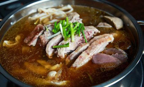 竹荪炖大鹅的制作方法(花溪竹荪清汤鹅)(2)