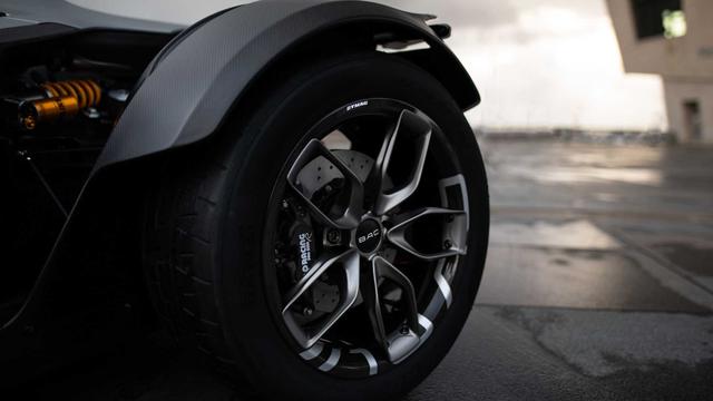 限量版mono(新款BACMono首次亮相动力更强)(6)