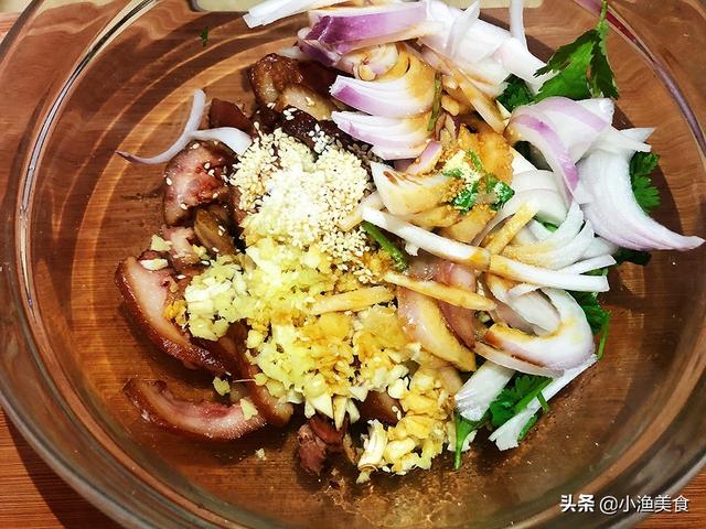 猪头肉怎么做好吃不腻人(猪头肉家常做法)(4)
