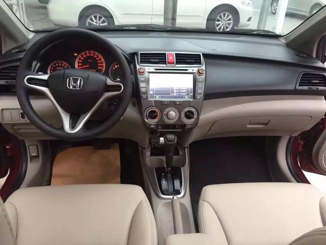 本田锋范二手2011年（十年二手车本田锋范）(4)