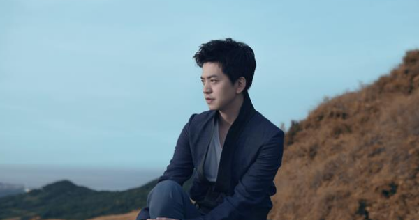 李健秋裤男神的由来,严浩翔在什么节目里挡秋裤图2