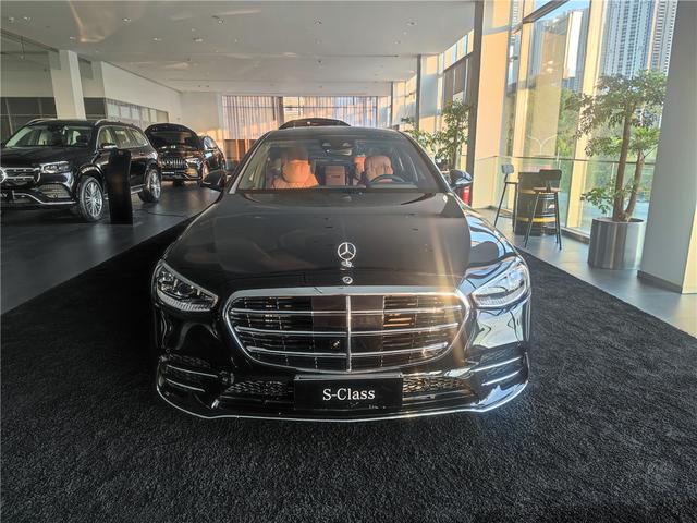 奔驰s500级2022款性能参数(22款奔驰S500L4MATIC9AT)(2)