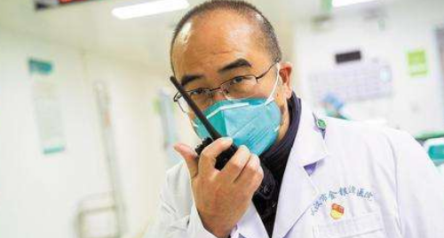 抗疫英雄事迹简短00字,抗疫期间的英雄事迹有哪些 ?图7