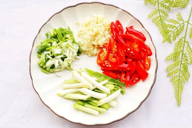 香菇怎么炒好吃又软又香（香菇的经典做法）(6)