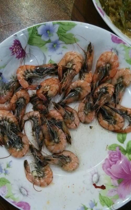 虾仁有点臭味还能吃吗