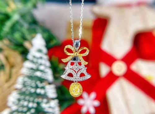 圣诞节送女生什么礼物好