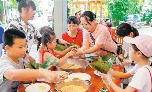 怎么包粽子好吃,第一次包粽子发朋友圈说说图2