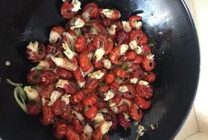 蒜香龙虾尾怎么做才好吃,虾尾怎样做好吃视频图24