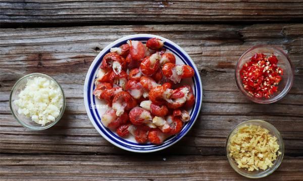 蒜香龙虾尾怎么做才好吃,虾尾怎样做好吃视频图5