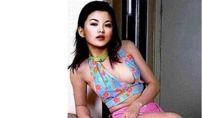 ​李湘年少时的最美照片，身体颜值瞅了流鼻血_与当前判若二人