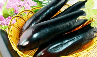 ​炒熟的茄子隔夜还不妨吃吗 冷却后会发生亚硝酸盐_致癌