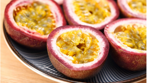 百香果能直接冲水喝,百香果泡水的正确方法热水还是温水多少度图4