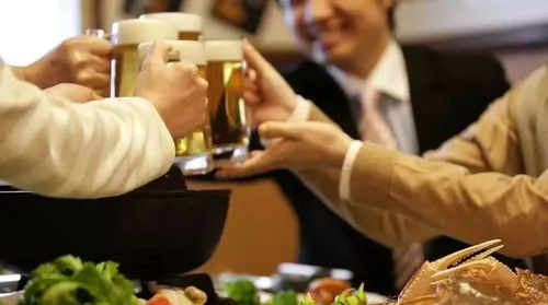 和领导吃饭祝酒词,在饭局上怎样说话最好图4