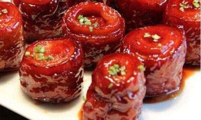 鲁菜的特点和典型菜式作文