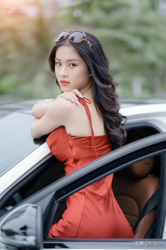 好看车模(图赏-靓丽车模)(1)