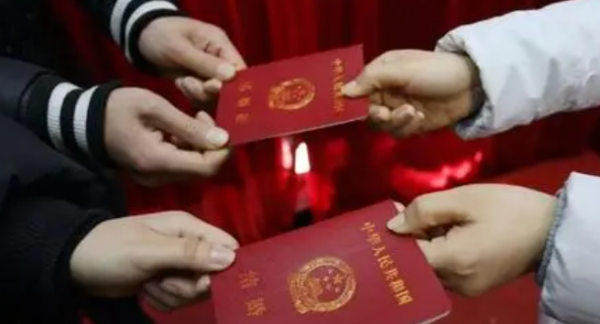 结婚两周年纪念日英文,两周年快乐用英语怎么说图3