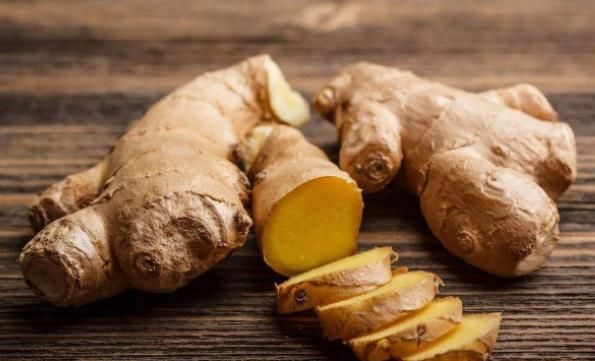 生姜表面变绿了还能吃吗