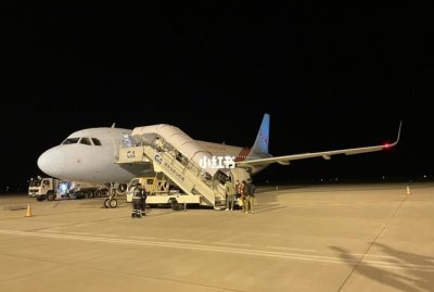 飞机经停怎么重新登机,经停的飞机需要取行李吗