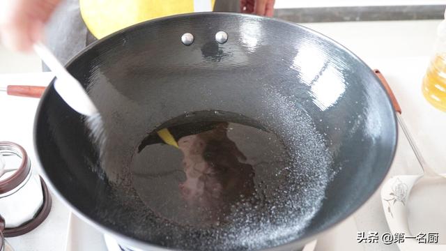 正宗煎鱼不粘锅的方法(煎鱼要记住这两点)(6)